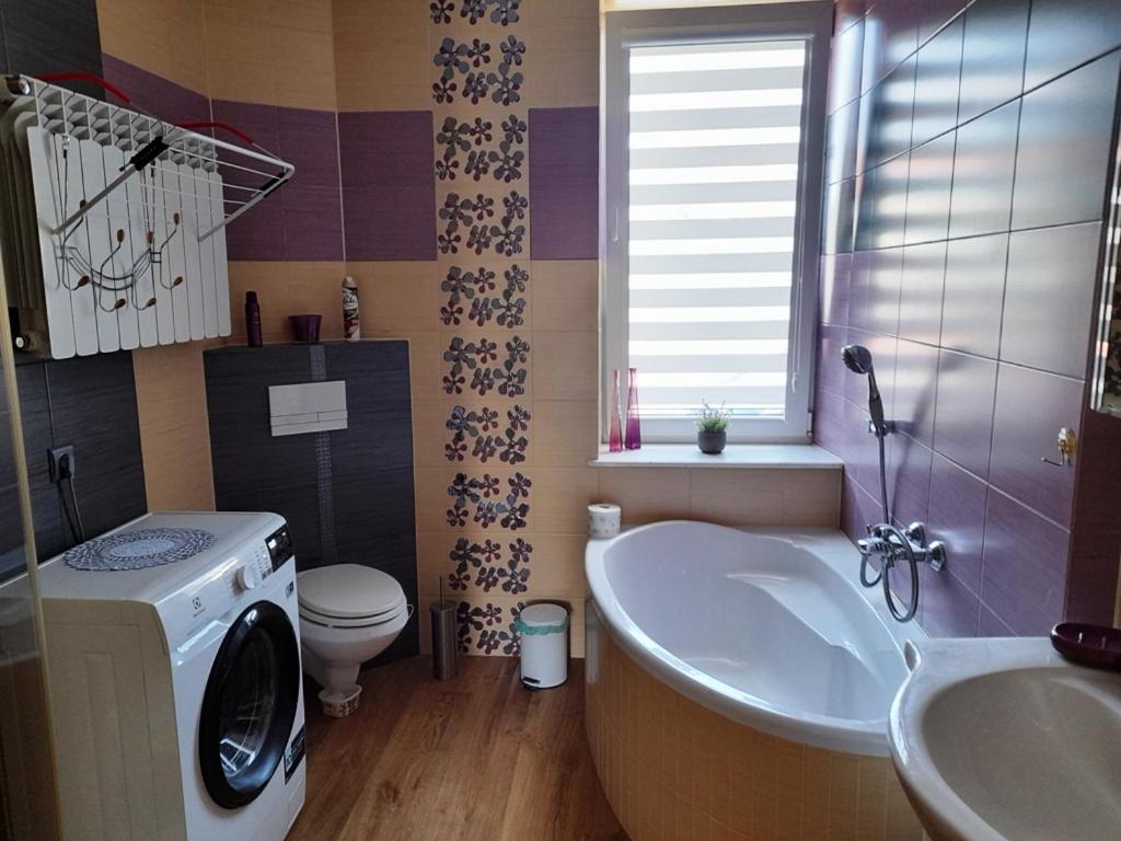 Tu Sie Spi Apartment Bodzentyn ภายนอก รูปภาพ