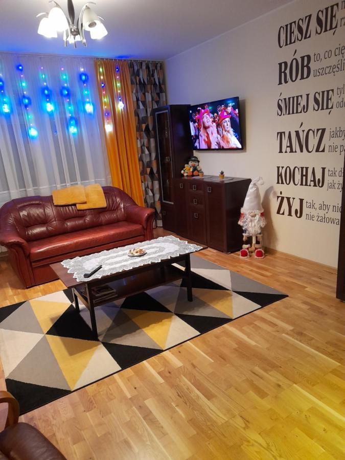 Tu Sie Spi Apartment Bodzentyn ภายนอก รูปภาพ
